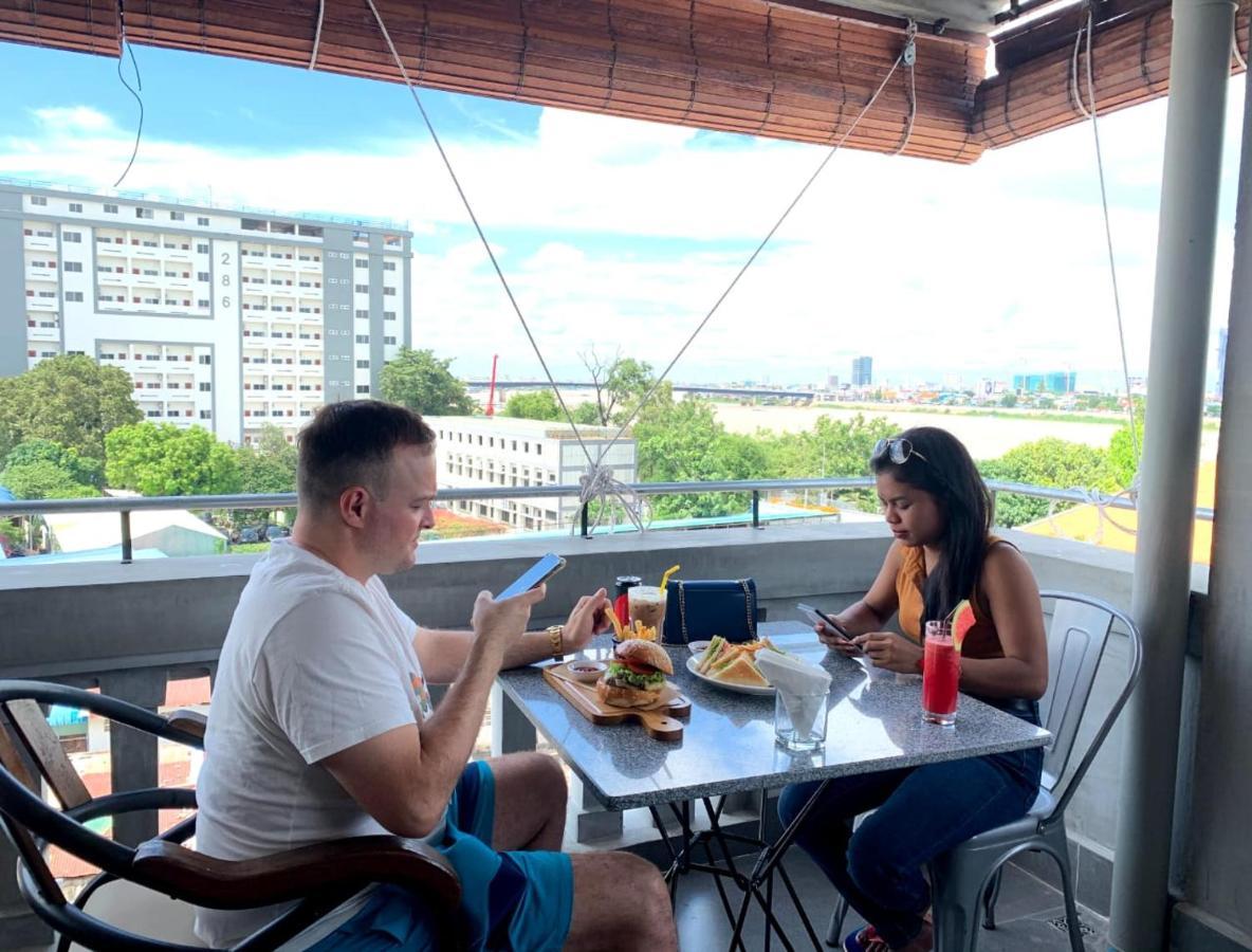 Pooltop Пном Пен Екстериор снимка